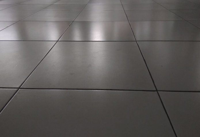 Avantages du Carrelage vs. Autres Sol